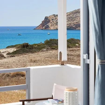 Muses Milos Couette-café Provatas