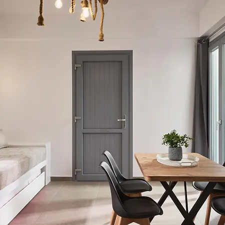 Muses Milos Provatas