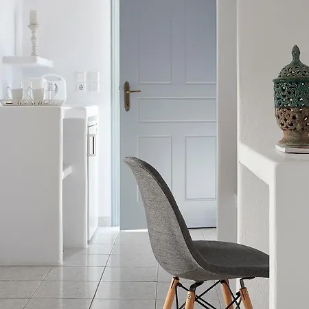 Muses Milos Frühstückspension 4*