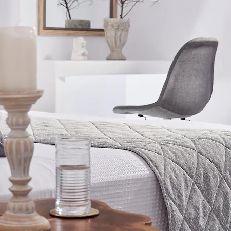 Frühstückspension Muses Milos Provatas