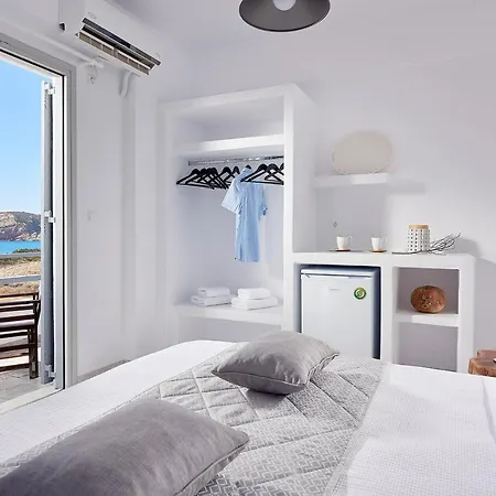 Muses Milos Bed & Breakfast