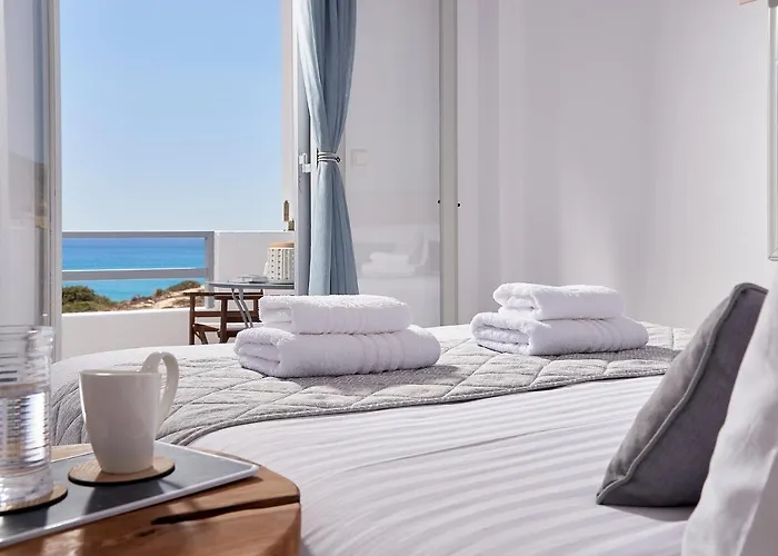 Couette-café Muses Milos 4*
